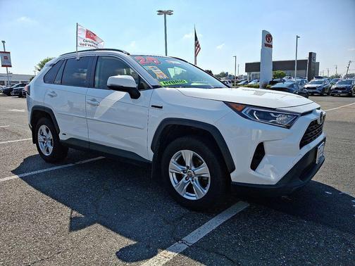 2020 Toyota RAV4 Hybrid XLE