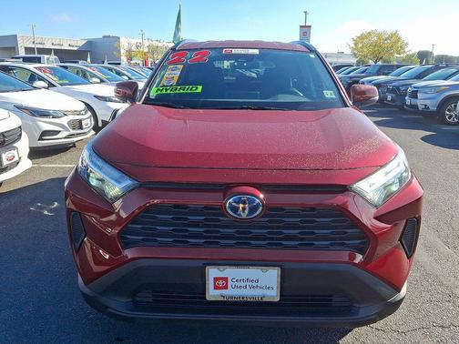 2022 Toyota RAV4 Hybrid XLE