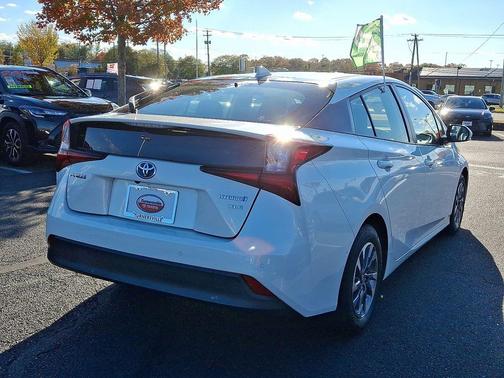 2019 Toyota Prius XLE