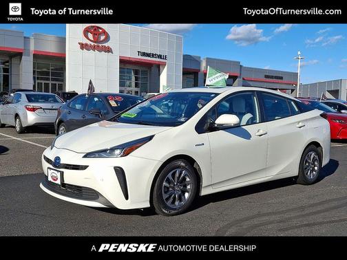 2019 Toyota Prius XLE