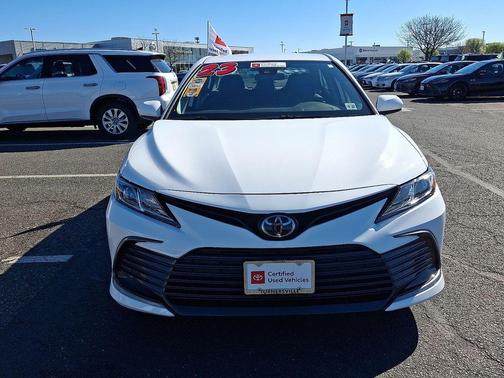 Ice Cap 2023 Toyota Camry LE