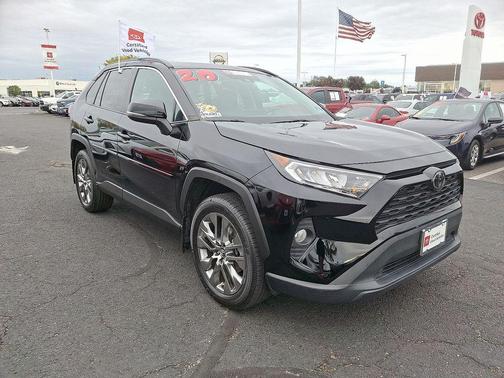 2020 Toyota RAV4 XLE Premium