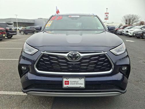 2025 Toyota Highlander Hybrid Platinum