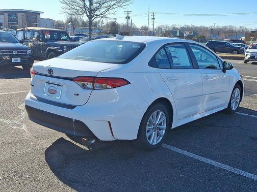 Ice Cap 2026 Toyota Corolla LE