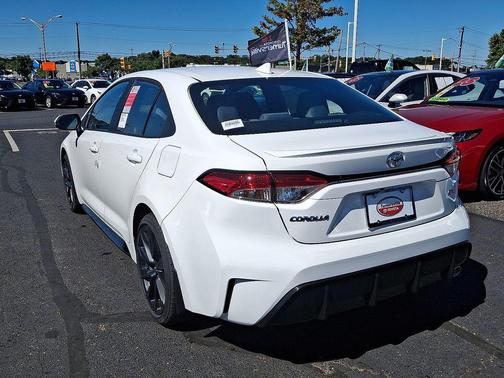 2025 Toyota Corolla SE