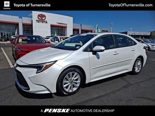 2023 Toyota Corolla Hybrid XLE