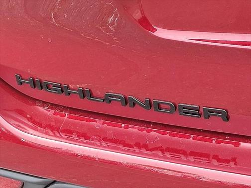 2025 Toyota Highlander Hybrid XLE