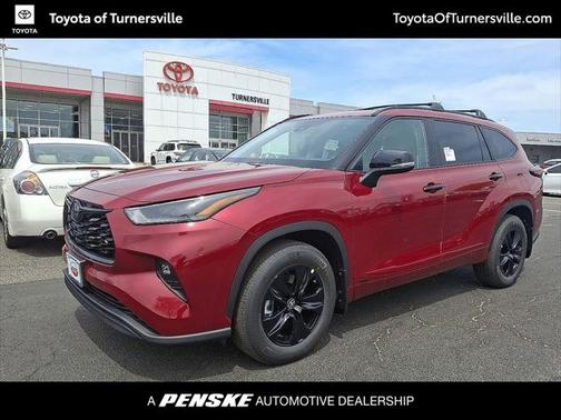 2025 Toyota Highlander Hybrid XLE