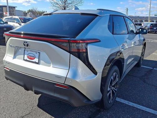 2025 Toyota bZ4X XLE