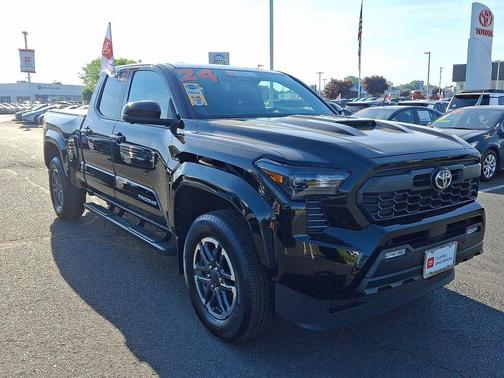Black 2024 Toyota Tacoma TRD Sport
