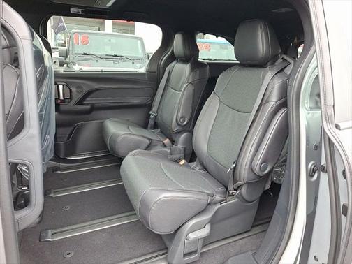 2025 Toyota Sienna Limited 7-Passenger