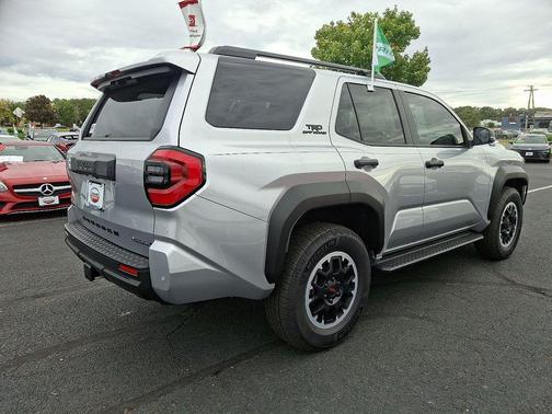 2025 Toyota 4Runner TRD Off Road