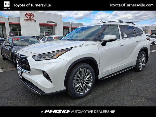 Wind Chill Pearl 2026 Toyota Highlander Platinum