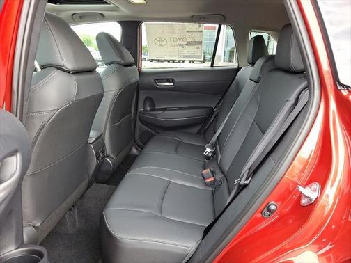 2025 Toyota Corolla Cross XLE
