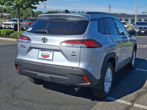 2025 Toyota Corolla Cross LE