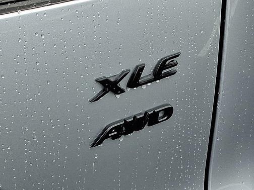 Sonic Silver 2026 Toyota Corolla Cross XLE