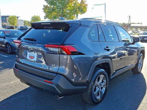 2025 Toyota RAV4 Hybrid SE