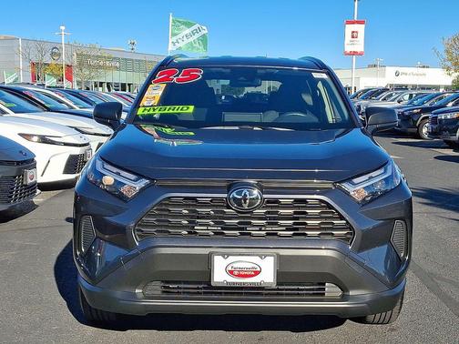 2025 Toyota RAV4 Hybrid SE
