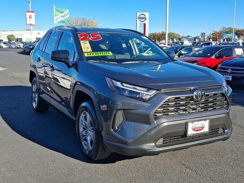 2025 Toyota RAV4 Hybrid SE