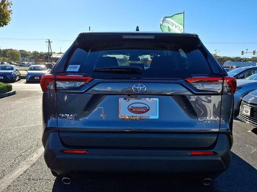 2025 Toyota RAV4 Hybrid SE