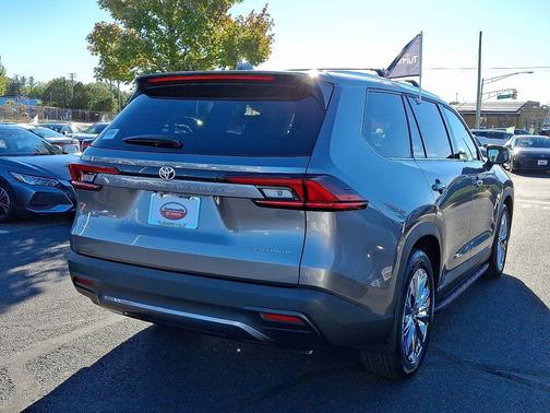 2026 Toyota Grand Highlander Platinum