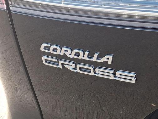 2025 Toyota Corolla Cross XLE