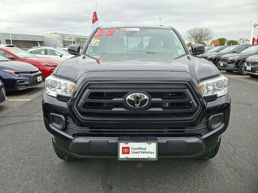 2022 Toyota Tacoma SR