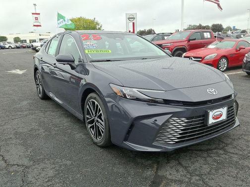 2025 Toyota Camry XLE