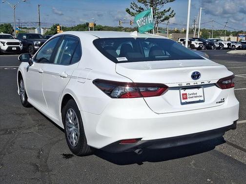 2022 Toyota Camry LE