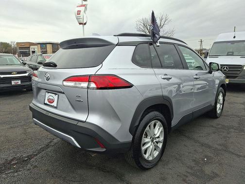 2023 Toyota Corolla Cross LE