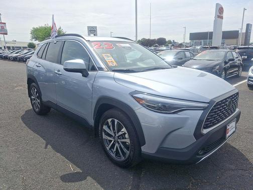 Sonic Silver 2023 Toyota Corolla Cross XLE