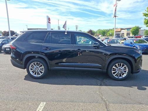 Midnight Black Metallic 2026 Toyota Grand Highlander Platinum