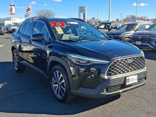 2023 Toyota Corolla Cross XLE