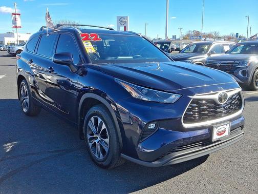 2022 Toyota Highlander XLE
