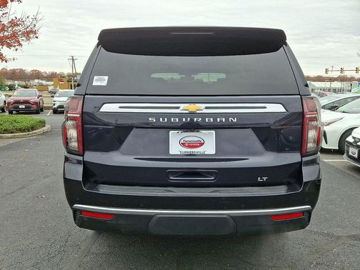 2022 Chevrolet Suburban LT