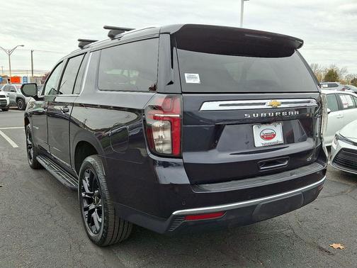 2022 Chevrolet Suburban LT