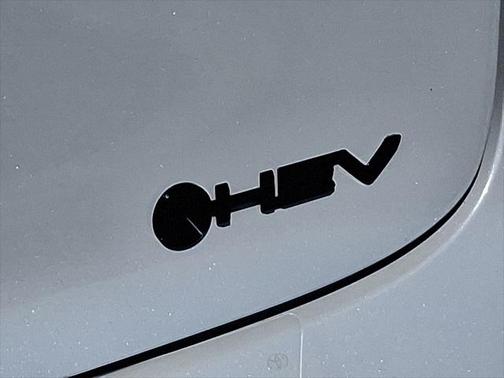 2025 Toyota Prius L