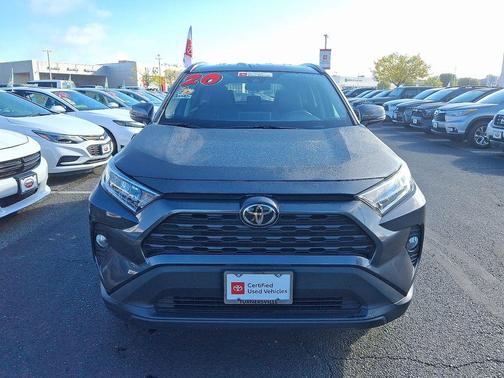 2020 Toyota RAV4 XLE