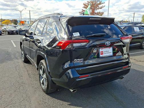 2022 Toyota RAV4 Prime SE