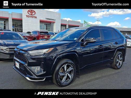 2022 Toyota RAV4 Prime SE