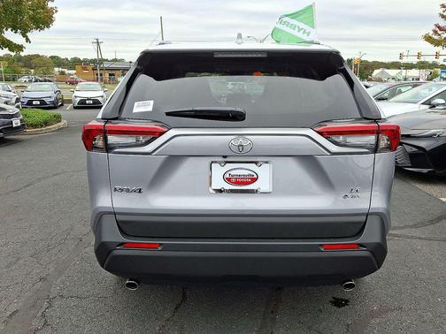 2025 Toyota RAV4 Hybrid SE