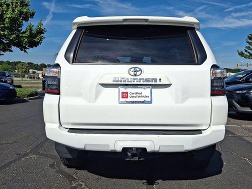 Ice Cap 2024 Toyota 4Runner SR5 Premium