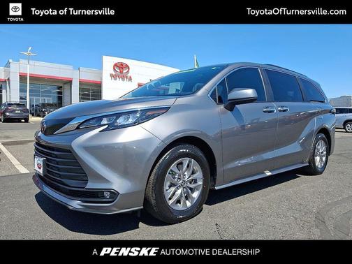 Heavy Metal 2026 Toyota Sienna XLE