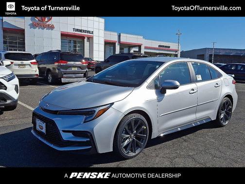 Classic Silver Metallic 2026 Toyota Corolla SE