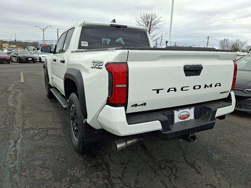 2026 Toyota Tacoma Hybrid TRD Off Road