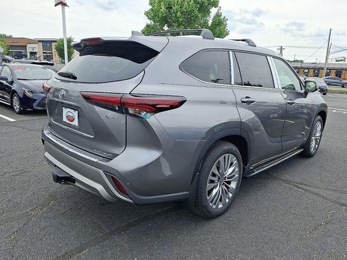 Heavy Metal 2026 Toyota Highlander Hybrid Platinum