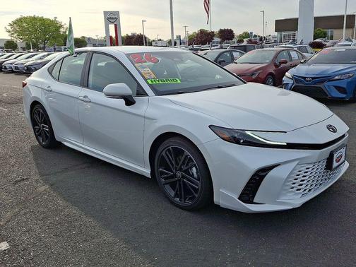 Wind Chill Pearl 2026 Toyota Camry XSE