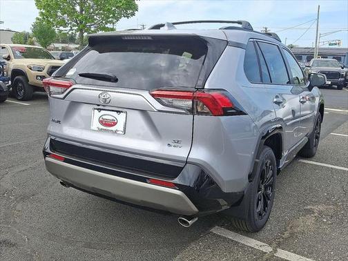 2025 Toyota RAV4 Hybrid SE