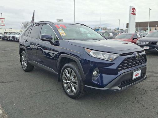 2019 Toyota RAV4 XLE Premium