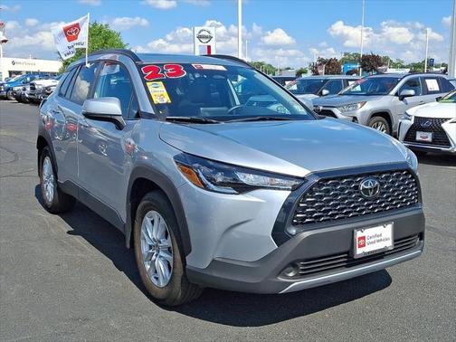 2023 Toyota Corolla Cross LE